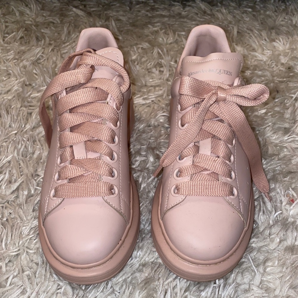 Alexander McQueen Sneakers 37.5